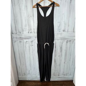 WOMENS VUORI LUX GRAY‎ RACERBACK JOGGER STRETCH PERFORMANCE LOUNGE JUMPSUIT XL?